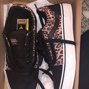 Old skool Cheetah print vans NEVER WORN